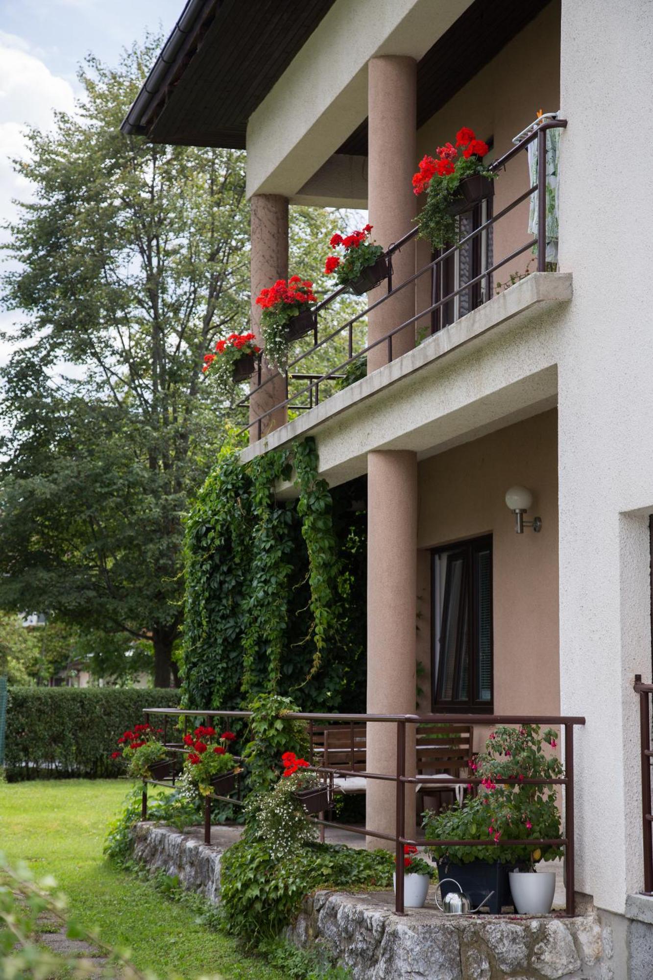 Apartmaji Koman Bled Bagian luar foto